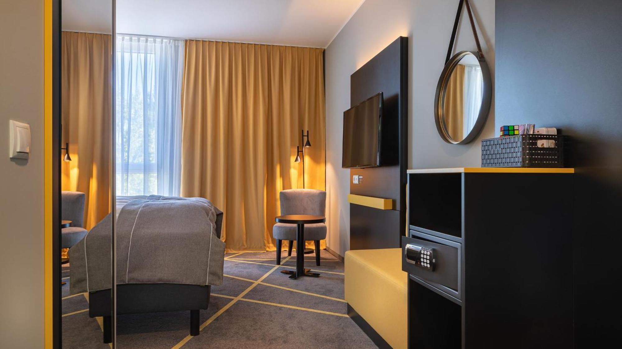 Отель - The Niu, Fury Messe By Ihg 3*