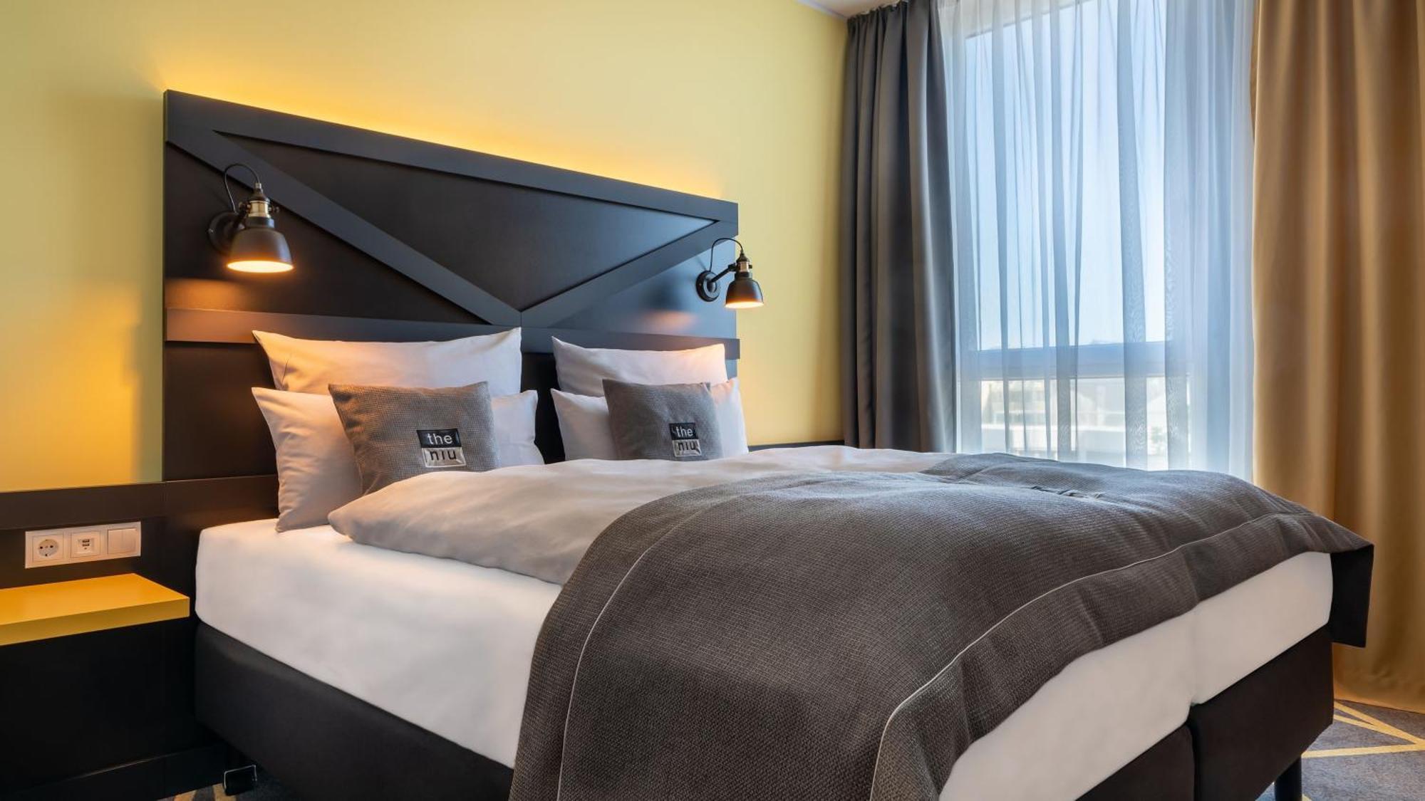 - The Niu, Fury Messe By Ihg Aschheim