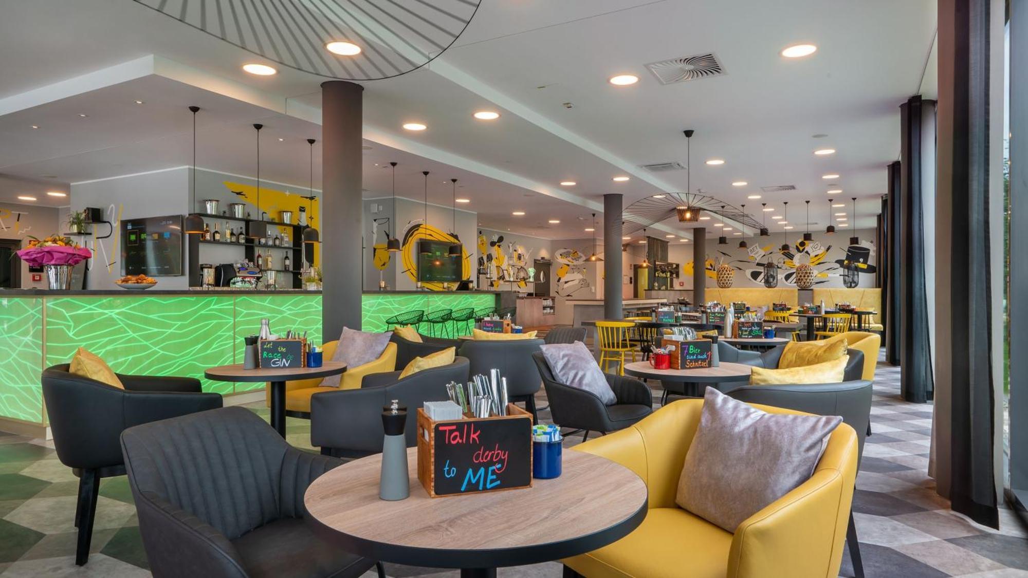 - The Niu, Fury Messe By Ihg Отель