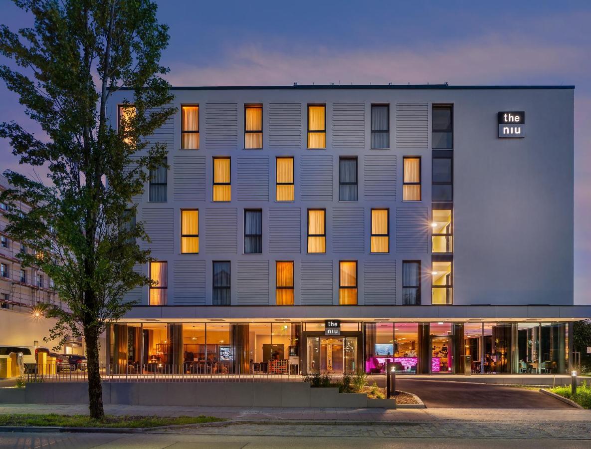 - The Niu, Fury Messe By Ihg Hotel Aschheim