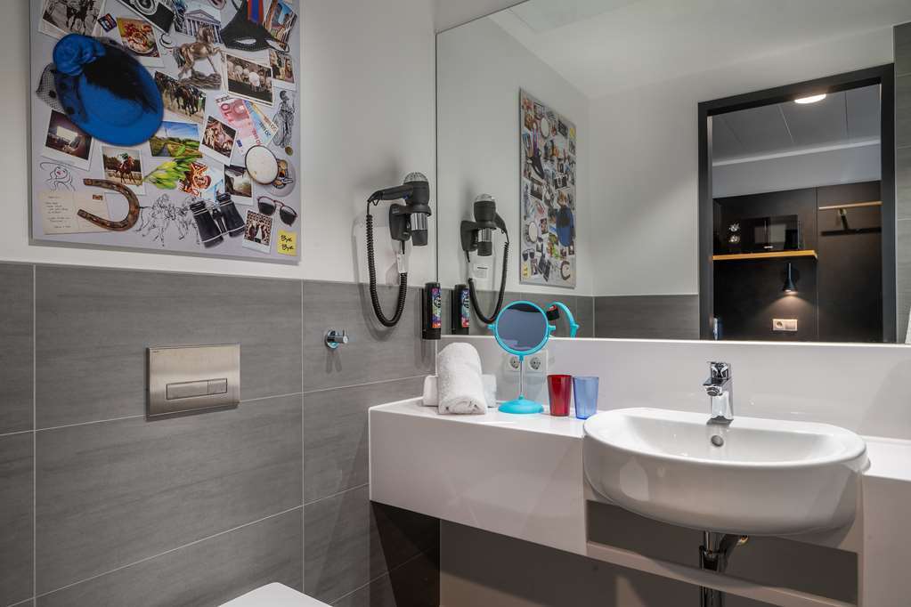 - The Niu, Fury Messe By Ihg