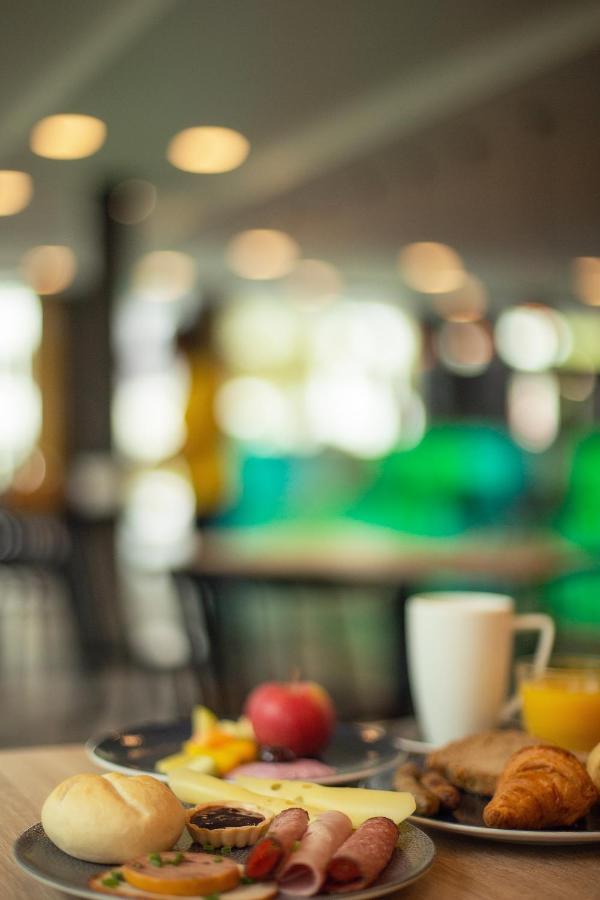 - The Niu, Fury Messe By Ihg 3*